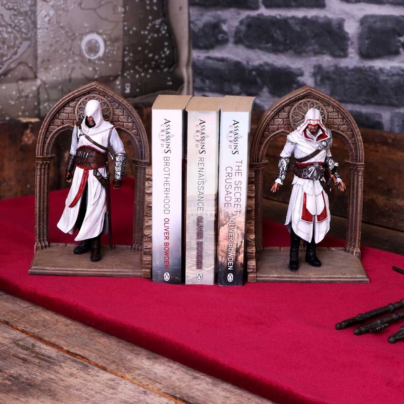 Assassins Creed Serre Livres Altaïr And Ezio 24Cm