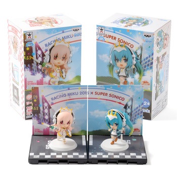 Hatsune Miku Racing Miku X Super Sonico 2015 Stage Set