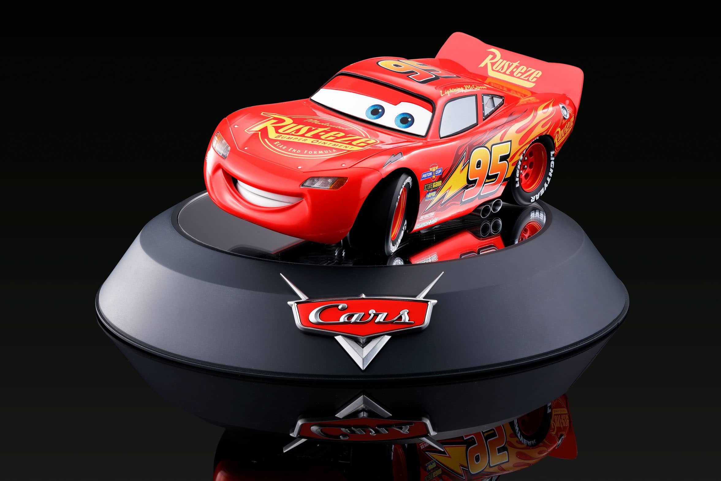 Disney Cars Chogokin Flash MCqueen Replica 20cm