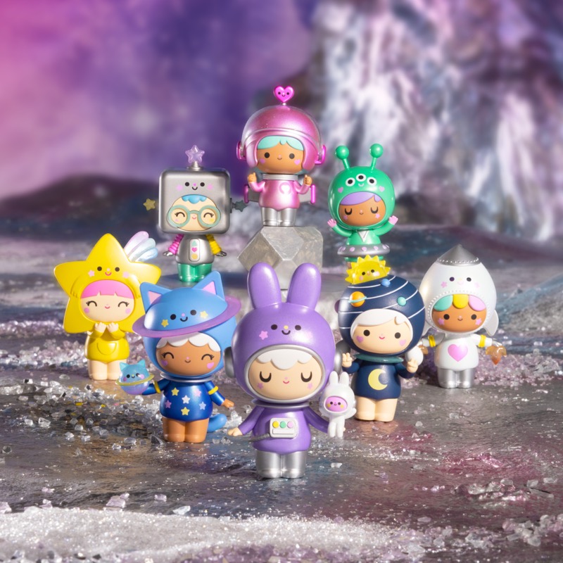 Momiji Out Of This World Blind Box 8 Poupées à Message Asst