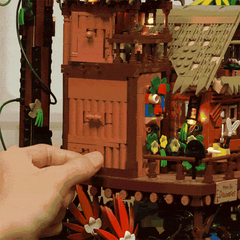 Lumibricks Retro House 10015 Misty Forest Cabin