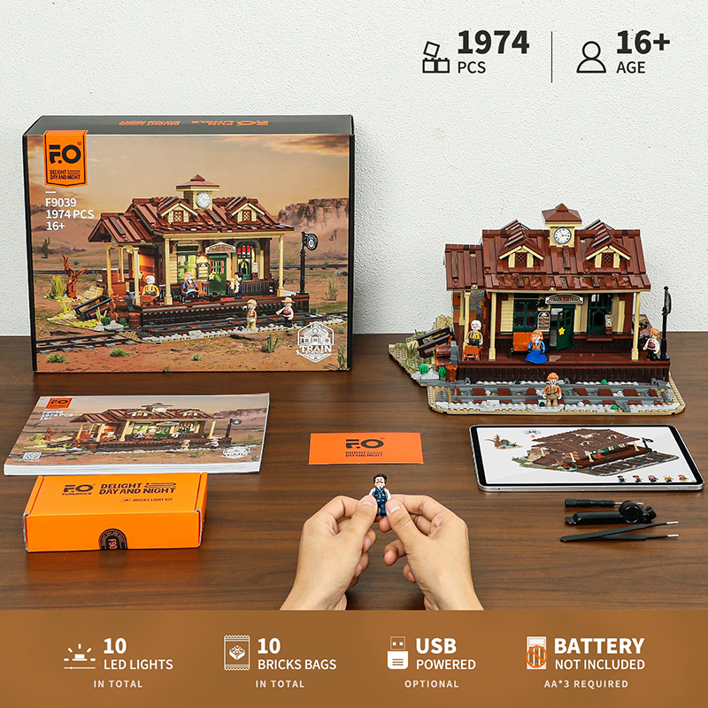 Lumibricks The Old West 14004 West Train Station 1974Pcs