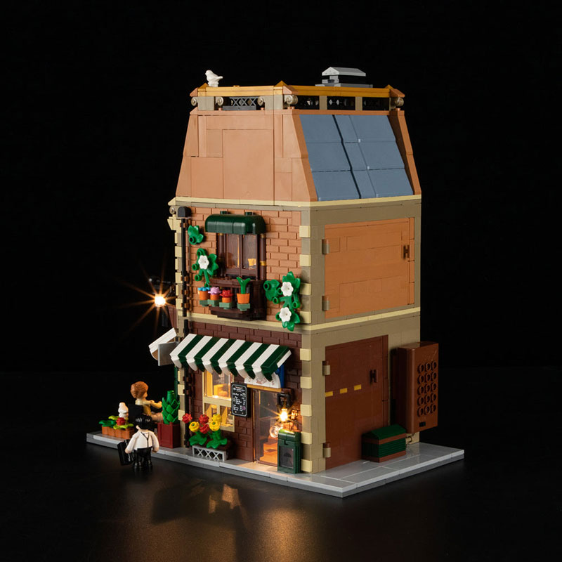 Lumibricks Town Life 15002 Book-Cafe 1718Pcs