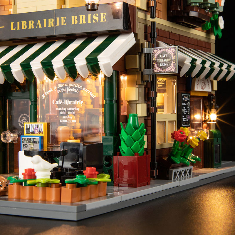 Lumibricks Town Life 15002 Book-Cafe 1718Pcs