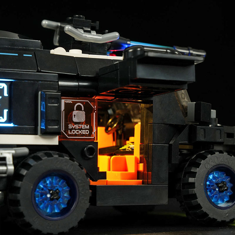 Lumibricks Cyberpunk Neoncity 17008 Police Urban Convoy