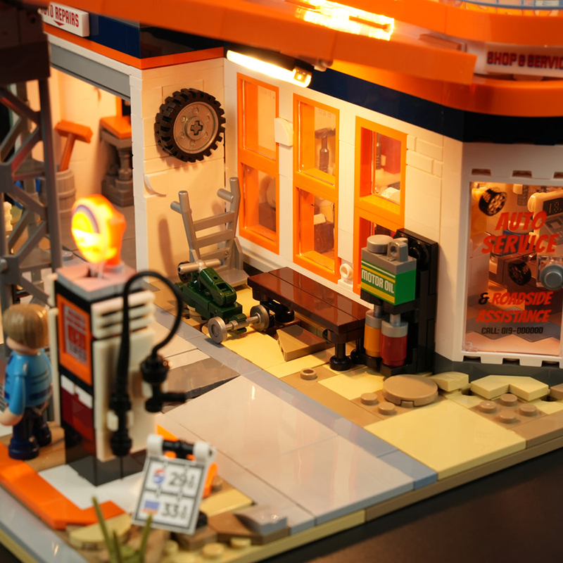 Lumibricks Road Trip 18003 Gas Station