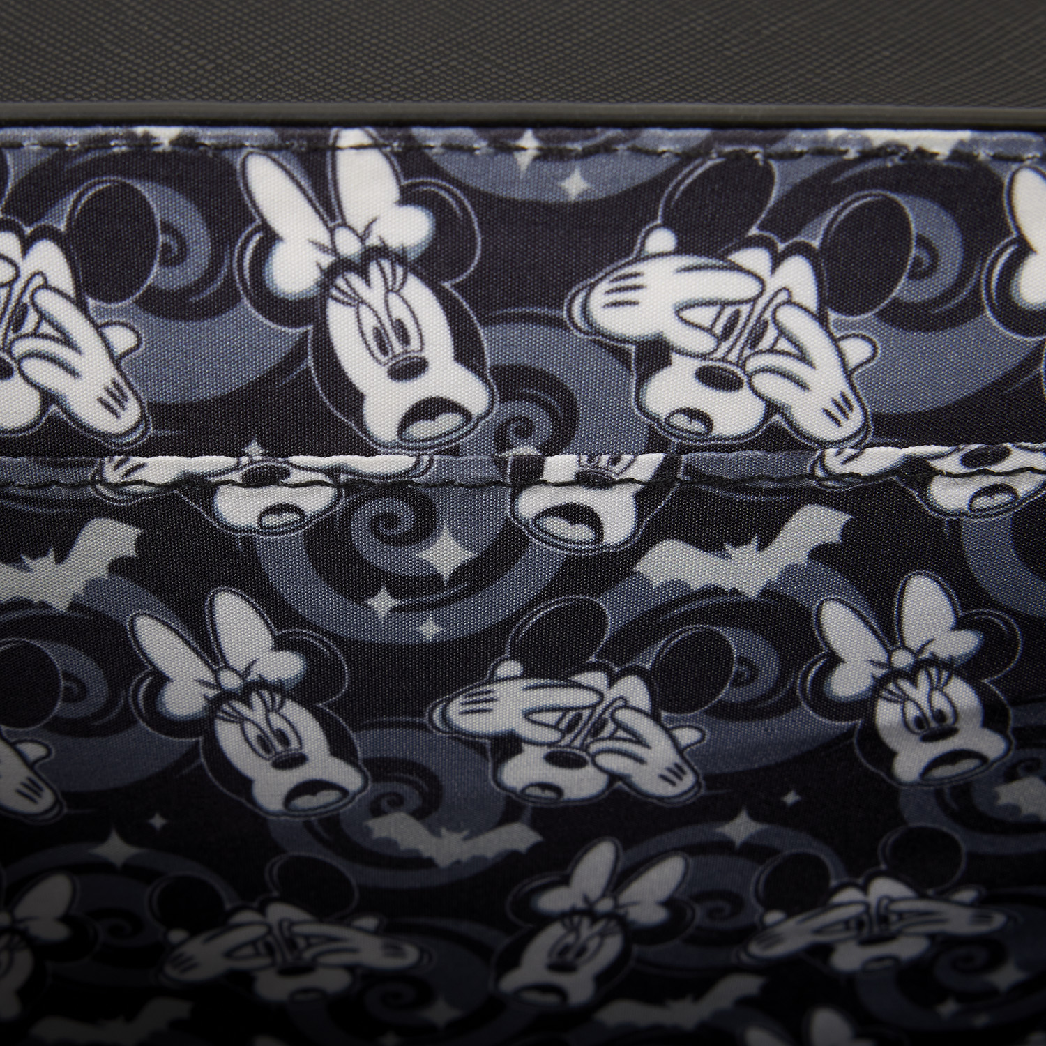 Disney Loungefly Sac A Main Mickey & Minnie Spiderweb And Bats