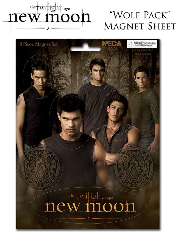 Twilight New Moon Set Magnets Main Wolf