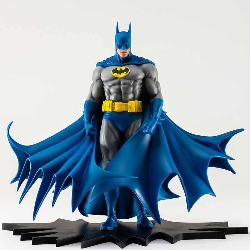 DC Heroes Classic Statue Pvc 1/8 Batman 27cm