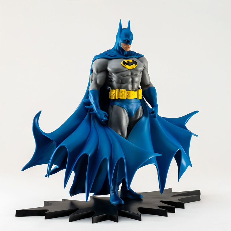 DC Heroes Classic Statue Pvc 1/8 Batman 27cm