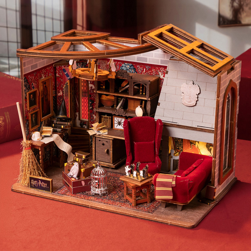 Harry Potter Puremind Wooden DIY House Gryffindor Common Room