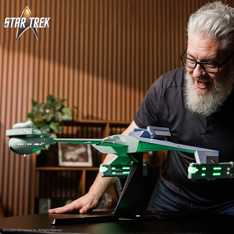 Star Trek 1:350 Die Cast Klingon D7 Battle Cruiser Replica