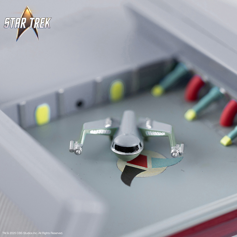 Star Trek 1:350 Die Cast Klingon D7 Battle Cruiser Replica